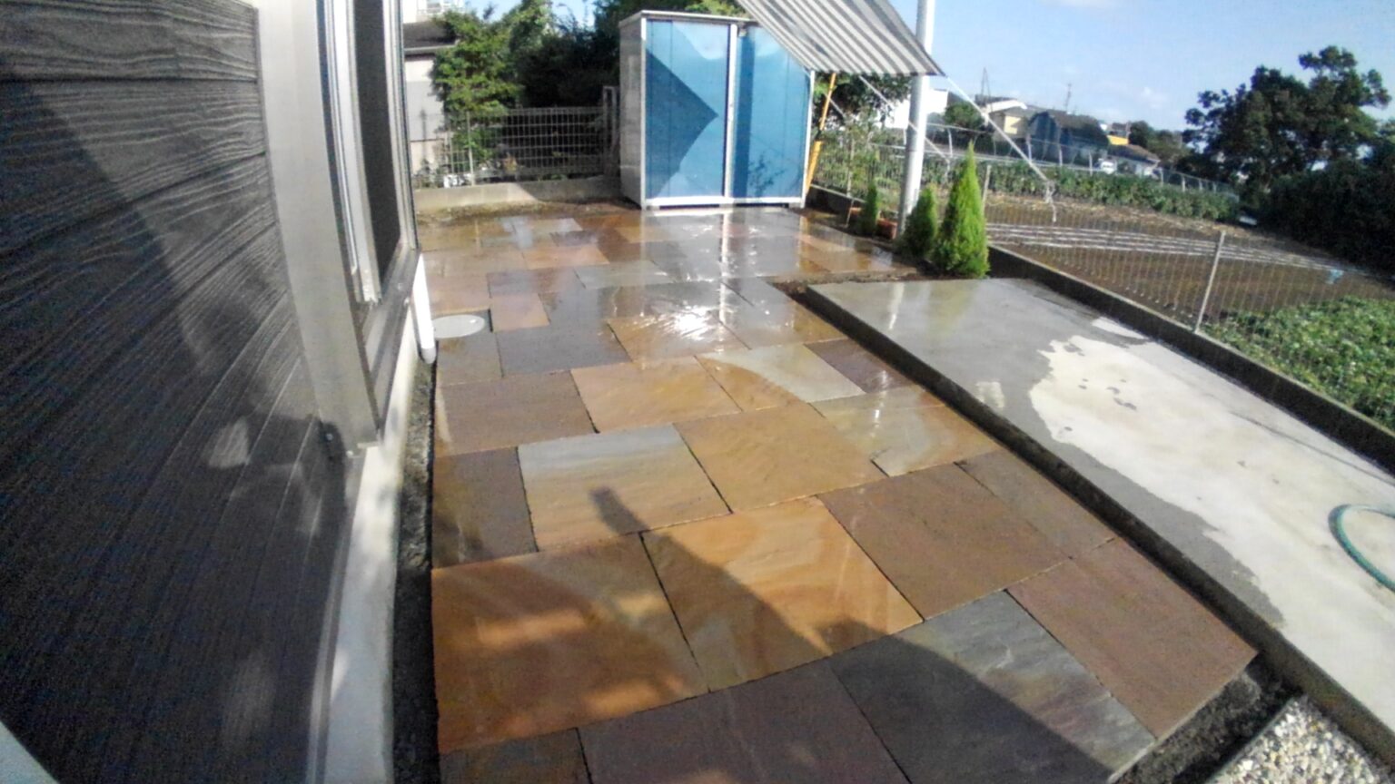 敷石 - 大和市の植木屋 大塔造園 庭師によるお庭の手入れ･造園･ガーデニング･外構工事･ウッドデッキ